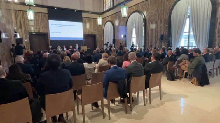 Intesa Sanpaolo punta su Zes e Zls, 5 miliardi per rilancio