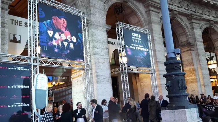 Vasco a Roma, bagno di folla all'anteprima del film sui due concerti al Circo Massimo