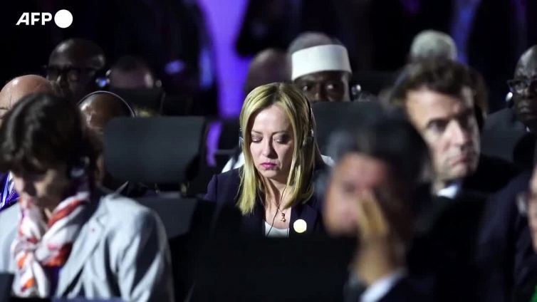 Scontro Roma-Parigi sui migranti, Meloni tiene il punto
