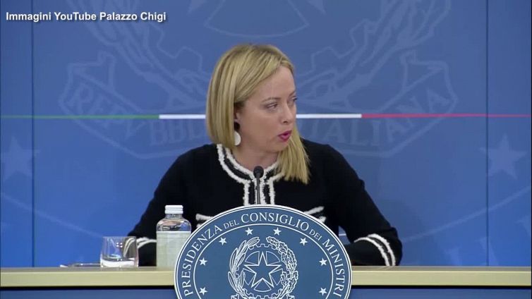 Energia, Meloni: "Rateizzati gli aumenti delle bollette tra 12 e 36 rate"