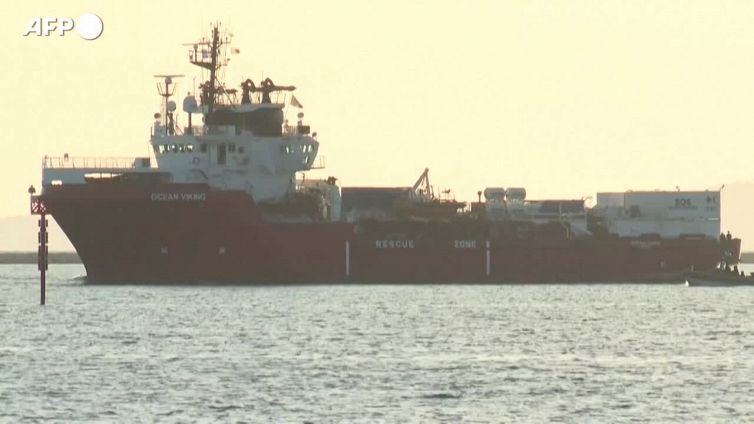 Ocean Viking, nave arrivata nel porto di Tolone