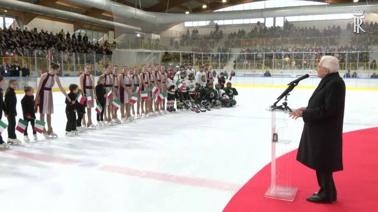 Mattarella: 'Nuovo palaghiaccio Varese un'occasione per i giovani'