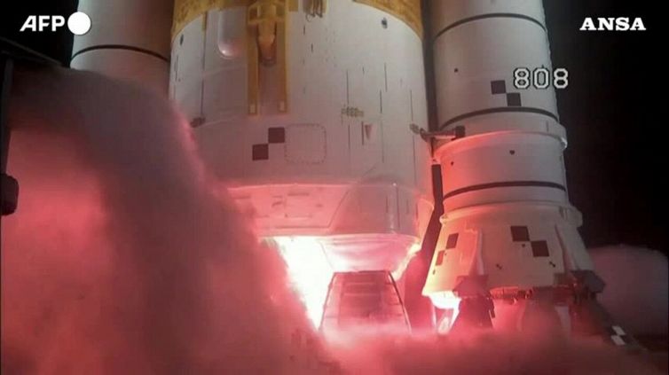 Artemis, la Nasa lancia con successo il razzo del ritorno sulla Luna