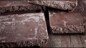Perché il cioccolato diventa “bianco”. Si può mangiare lo stesso?