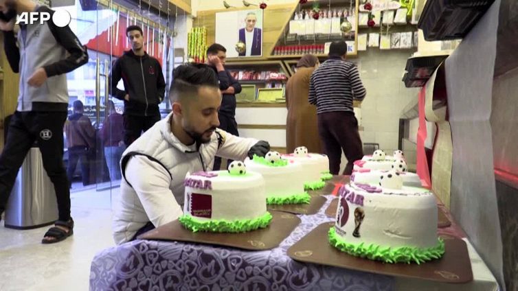 Qatar 2022, Gaza: pasticcere celebra i Mondiali con torte a tema