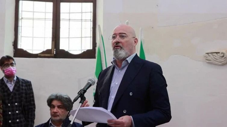 Pd, Bonaccini annuncia la candidatura alla segreteria: "Costruire mondo più giusto"