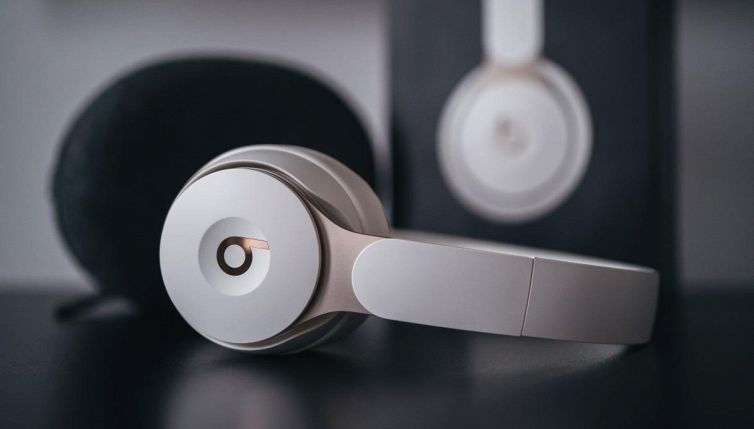 C’è un problema per chi ascolta la musica così: l’allarme