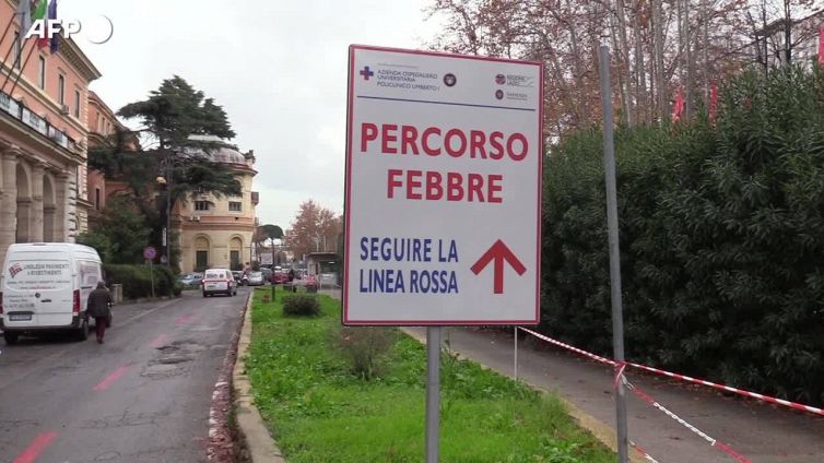 Covid: si inverte curva ricoveri, +77% terapie intensive