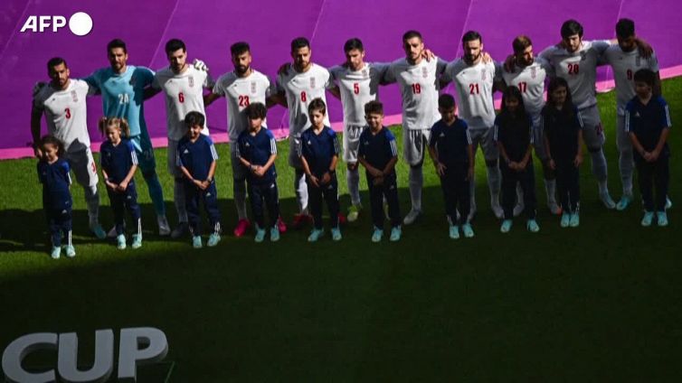 Iran 'e' per il popolo', tifosa con maglia Mahsa Amini