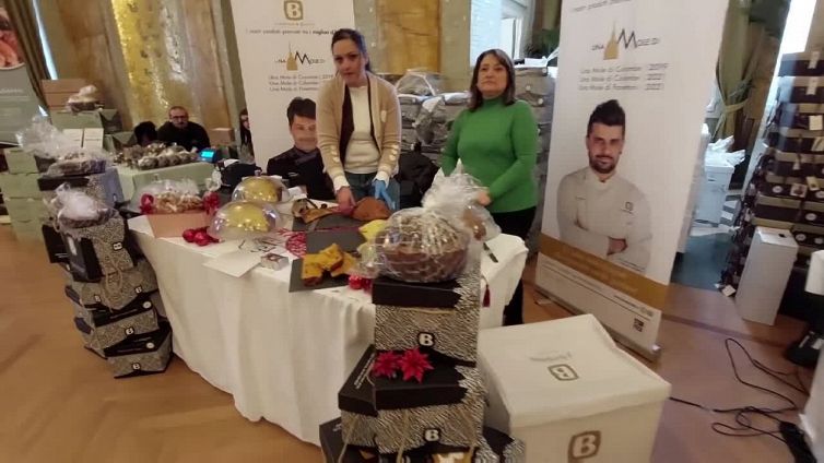 Torino, al via l'11/a edizione di "Una mole di panettoni"