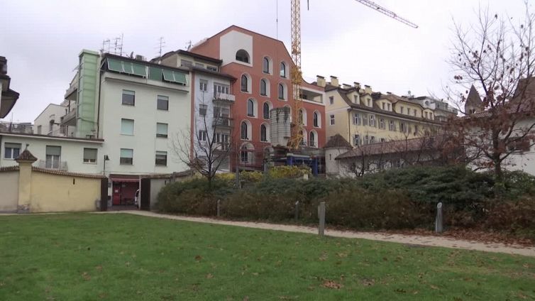 A Bolzano legno lunare per un albergo sostenibile