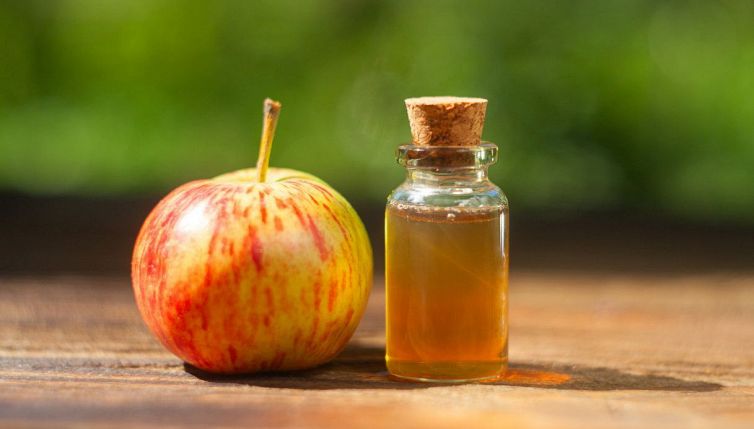 Prova a mettere una fetta di mela nell'olio: guarda che succede