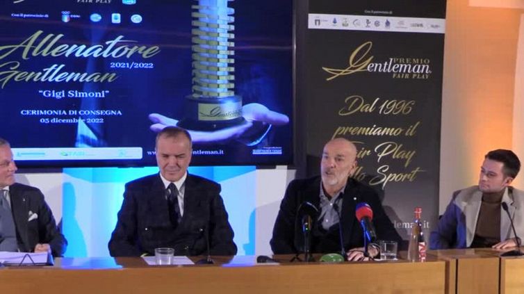 Serie A, Pioli: "Premio Gentleman-Gigi Simoni un grande onore"