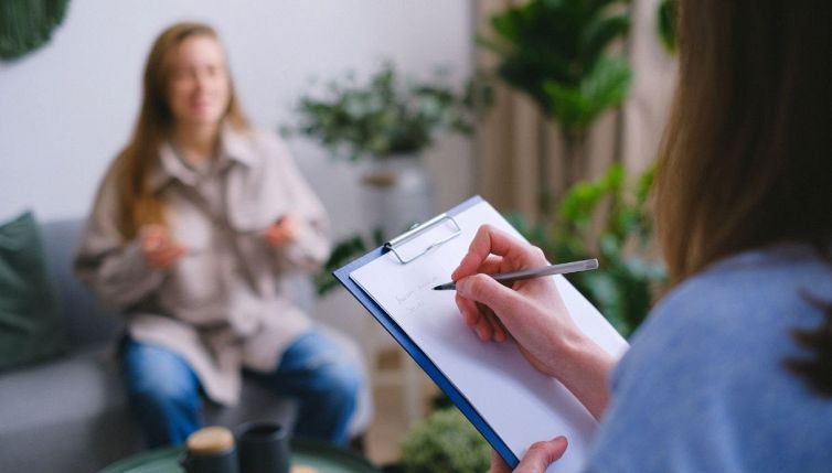 Bonus psicologo, in arrivo i 600 euro: l'Inps pubblica le graduatorie