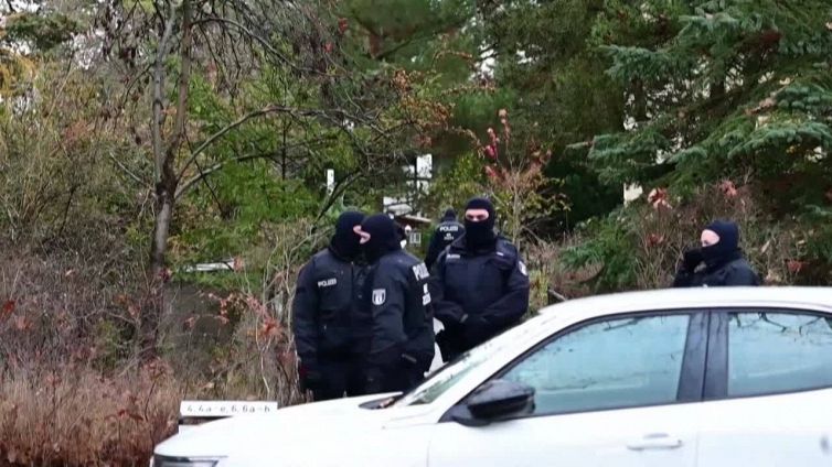 Pianificavano un golpe armato, maxi retata in Germania