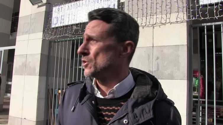 Sparatoria Roma, testimone: "Ho provato a fermarlo, una donna morta accanto a me"