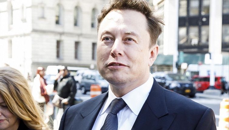 Il nuovo Twitter è online: le novità su abbonamento e spunta blu a pagamento