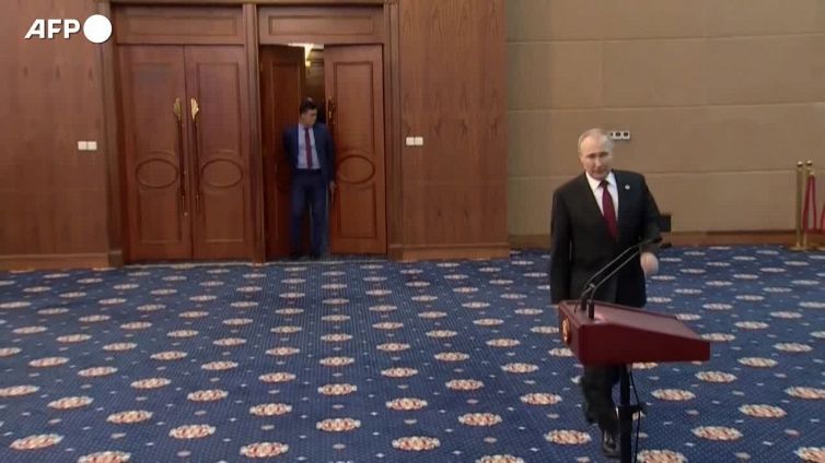 Ucraina, Zelensky: "La guerra finirebbe se Putin morisse"