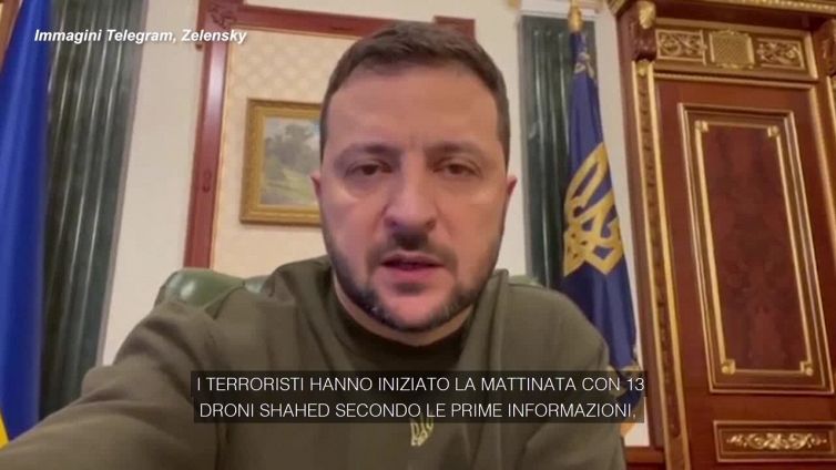 Ucraina, Zelensky: "Abbattuti tutti i 13 droni russi lanciati oggi"