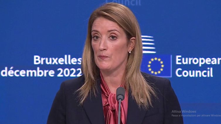 Metsola: "Sbloccati i 18 miliardi del pacchetto di assistenza finanziaria per l'Ucraina"
