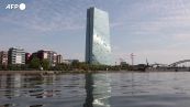 La Bce alza i tassi e richiama sul Mes, l'Italia attacca