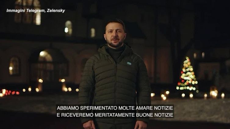 Ucraina, Zelensky: "Per Natale non aspetteremo un miracolo, lo creiamo noi"