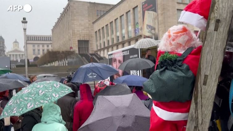 Bruxelles, corteo per il rilascio di un operatore umanitario belga detenuto in Iran