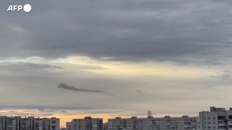 Ucraina, ancora attacchi russi. Meloni a Kiev prima del 24 febbraio