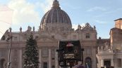 Ratzinger, media da tutto il mondo affluiscono in piazza San Pietro
