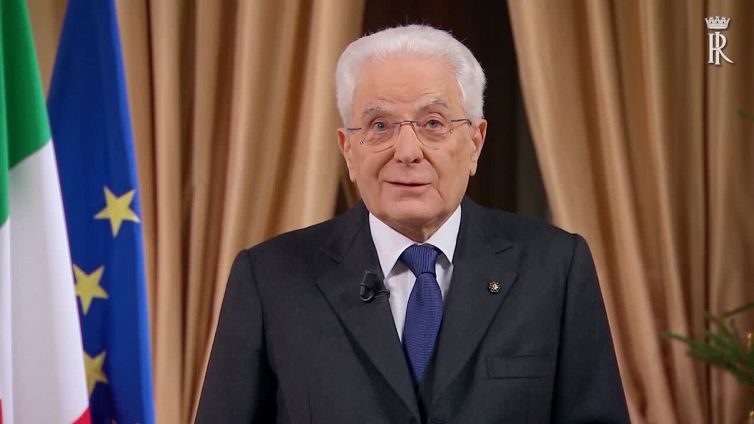 Mattarella ai giovani: "Non distruggete la vostra vita per un momento di imprudenza"