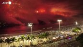 Capodanno a Rio de Janeiro, fuochi d'artificio sulla spiaggia di Copacabana