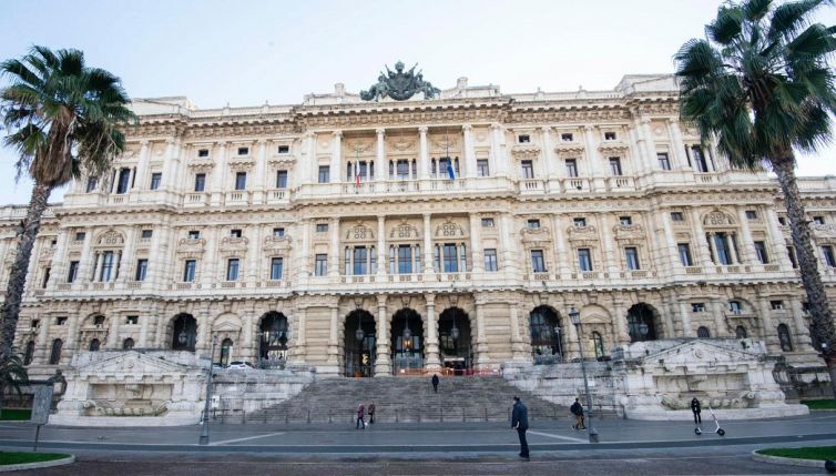 Corte di Cassazione: cos’è e quali sono i suoi poteri