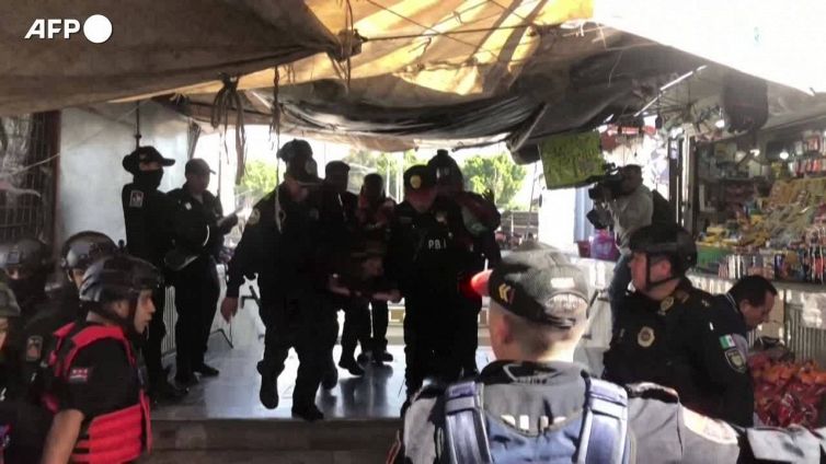 Scontro fra due treni della metropolitana a Citta' del Messico, almeno un morto