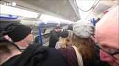Londra, torna "No Trousers Tube Ride" dopo il Covid: pendolari in mutande sulla metro