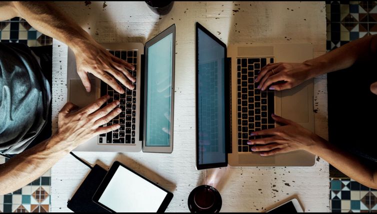 Lavori così? Alla lunga potresti avere un problema