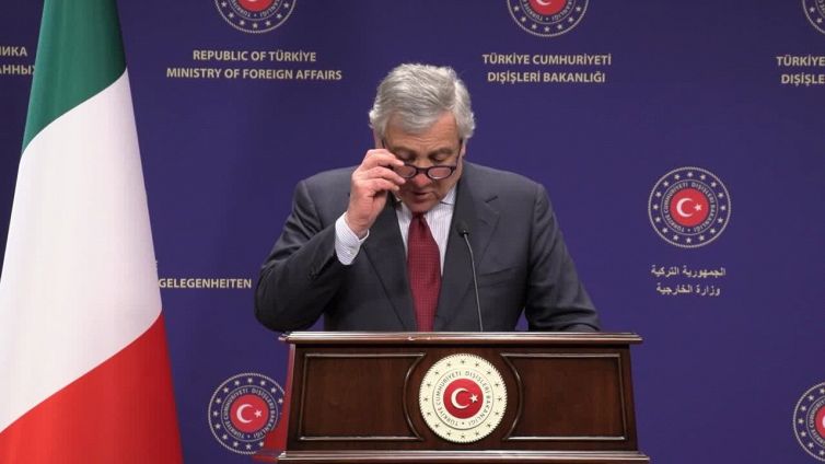 Tajani in Turchia: "Lavoreremo insieme per stabilita' della Libia prioritaria, lavorare per elezioni"