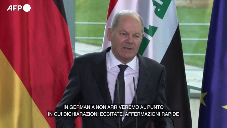 Ucraina, Scholz: "Leopard a Kiev? Solo passi concordati con gli alleati"