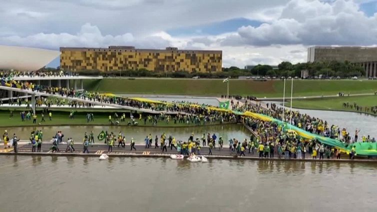 Bolsonaro indagato per tentato golpe, arrestato Torres