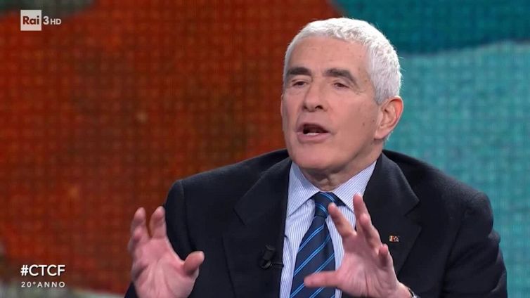 Casini: "M5s e Terzo Polo sono due piranha che vogliono mangiare il Pd"