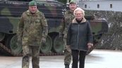 Germania: lascia la ministra della Difesa, grattacapo per Scholz