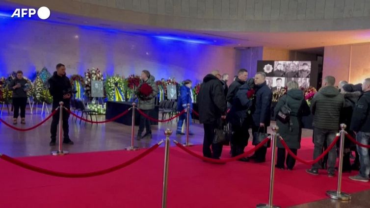 Ucraina, a Kiev i funerali del ministro dell'Interno Monastyrsky