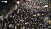 Israele, massiccia protesta anti-Netanyahu e contro il governo a Tel Aviv