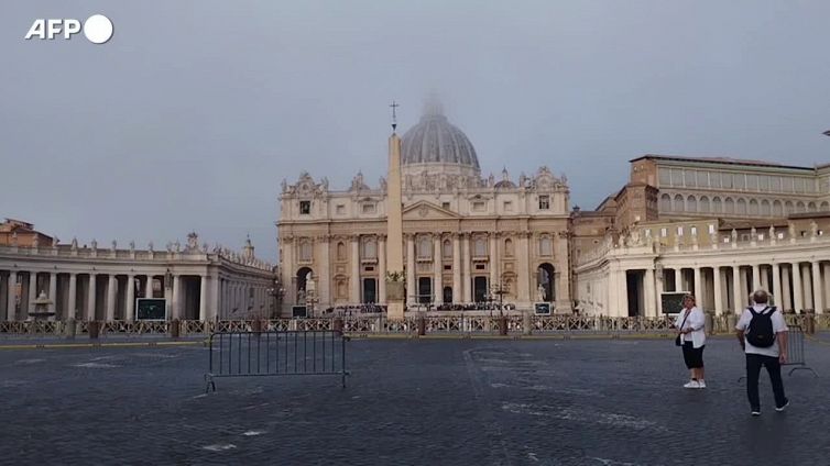 Guerra di libri in Vaticano, esce postumo di Ratzinger
