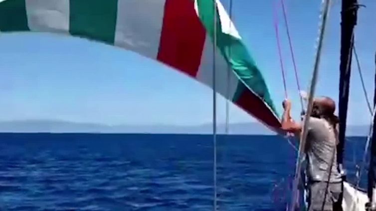 Mediterranea e Ispra, la plastica in mare e' il 65% dei rifiuti galleggianti