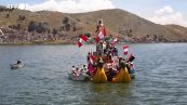 Peru', protesta antigovernativa anche a bordo di barche sulle acque del lago Titicaca