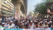 Bangladesh, musulmani protestano contro gli attacchi al Corano