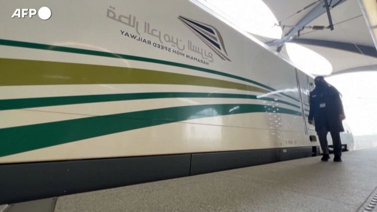 Arabia Saudita, le donne alla guida dei treni tra la Mecca e Medina