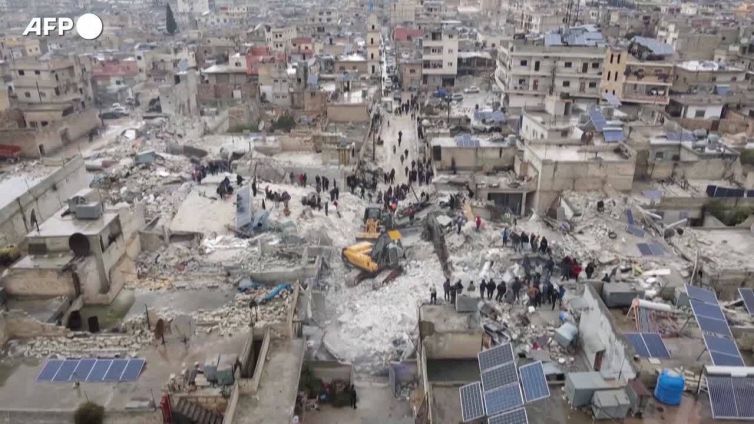 Terremoto in Siria, la distruzione nella provincia di Aleppo vista dall'alto