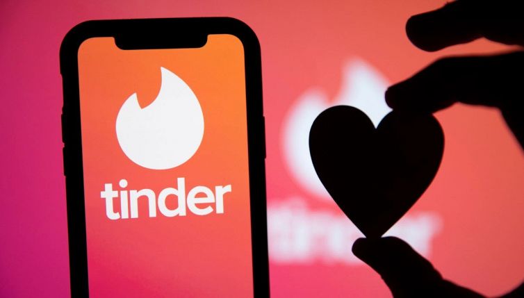 Usi Tinder? C’è qualcosa che chi “scrolla” spesso dovrebbe sapere