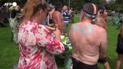 Australia, centinaia di ciclisti percorrono nudi le strade di Melbourne